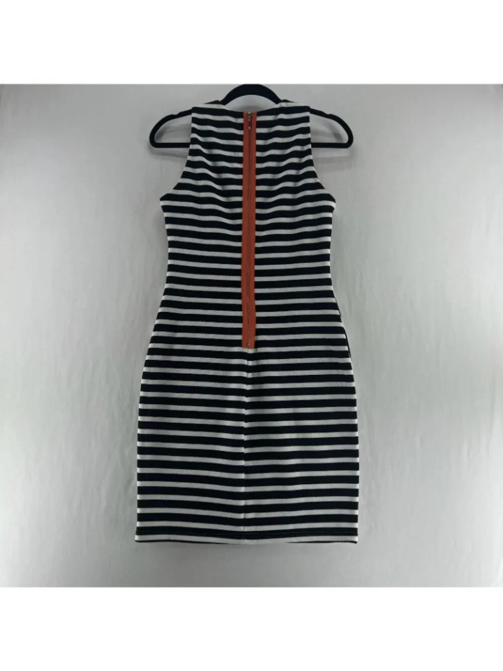 Sharagano Sheath Dress Womens 2 Sleeveless Optical Illusion Striped Black White - Picture 2 of 14